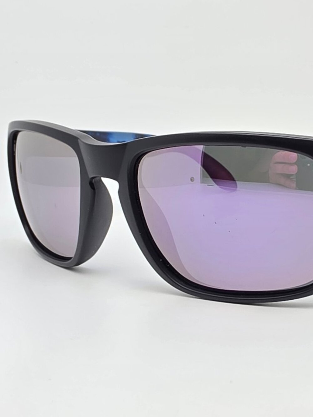Blenders Canyon Island Run Matte Black Frame Polarized Purple Mirror Sunglasses